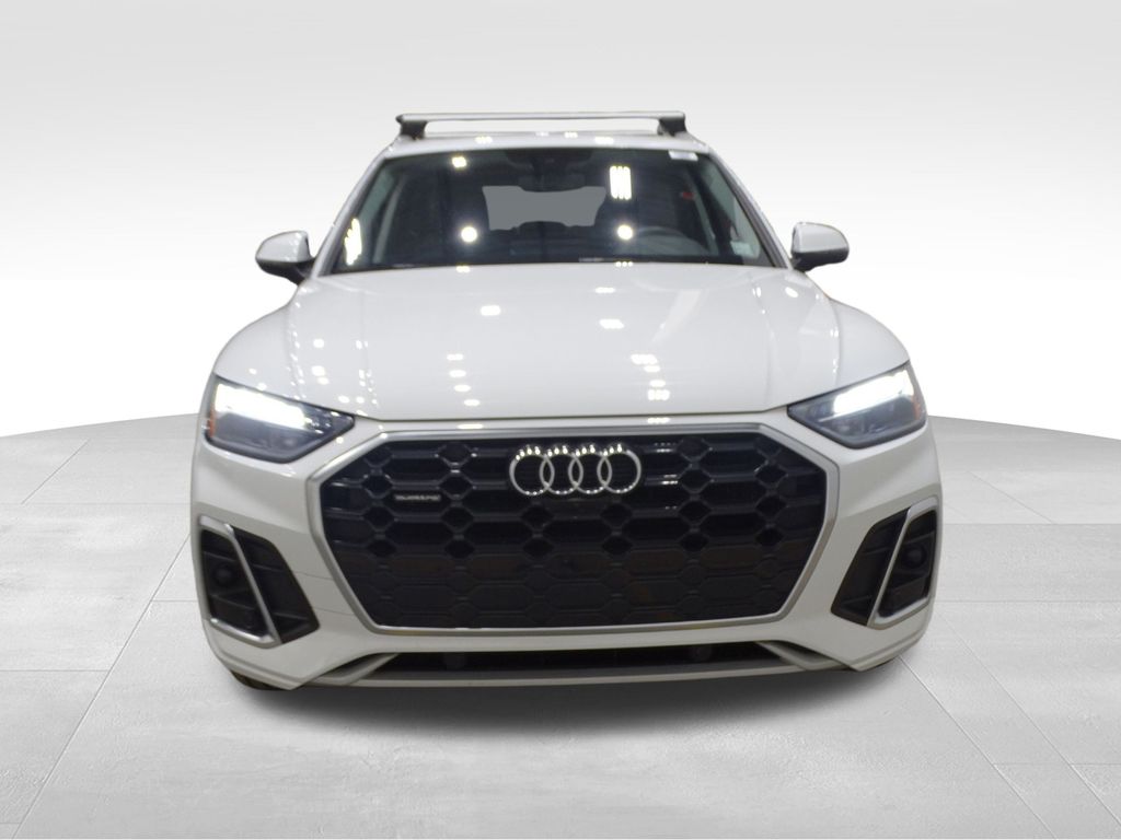 2023 Audi Q5 45 S line Premium photo 2
