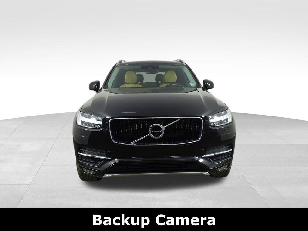 2016 Volvo XC90 T6 Momentum photo 2