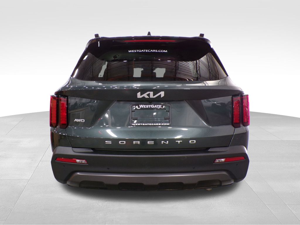 2022 Kia Sorento S photo 4