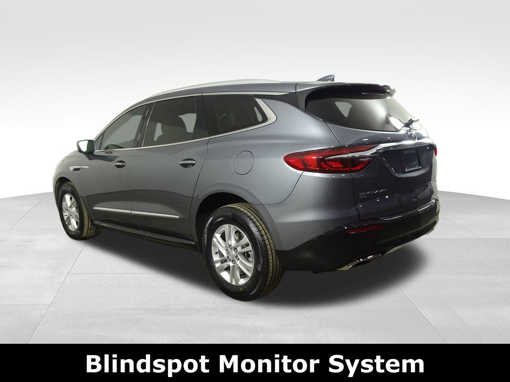 2020 Buick Enclave Essence photo 3