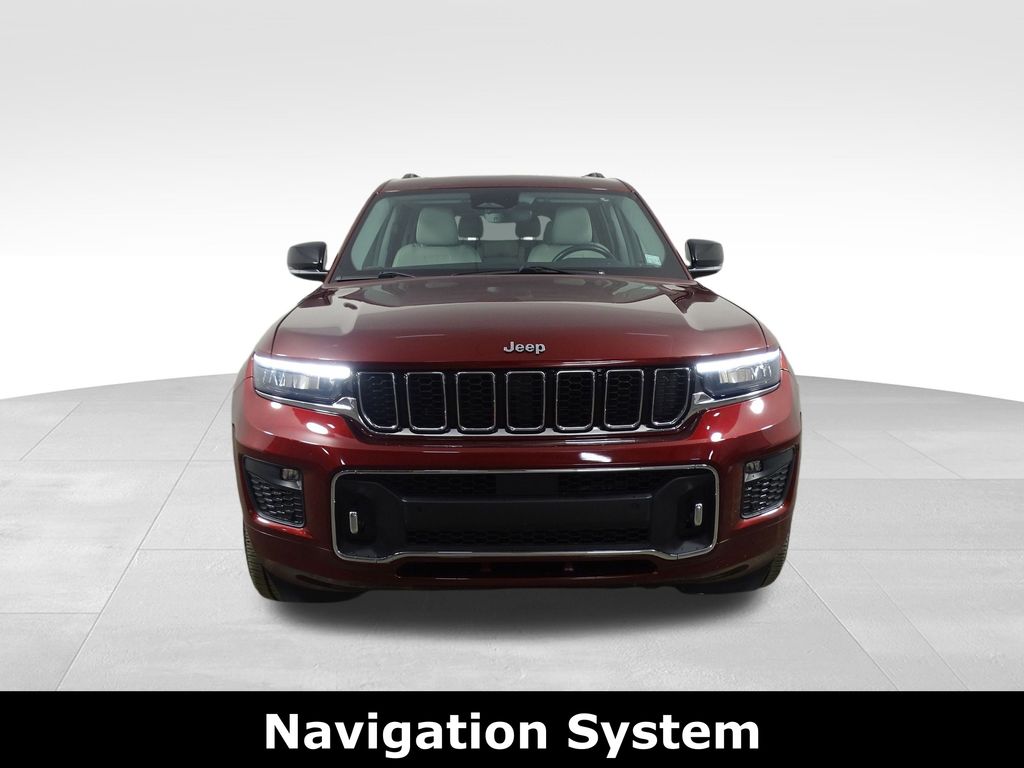 2021 Jeep Grand Cherokee Overland photo 2