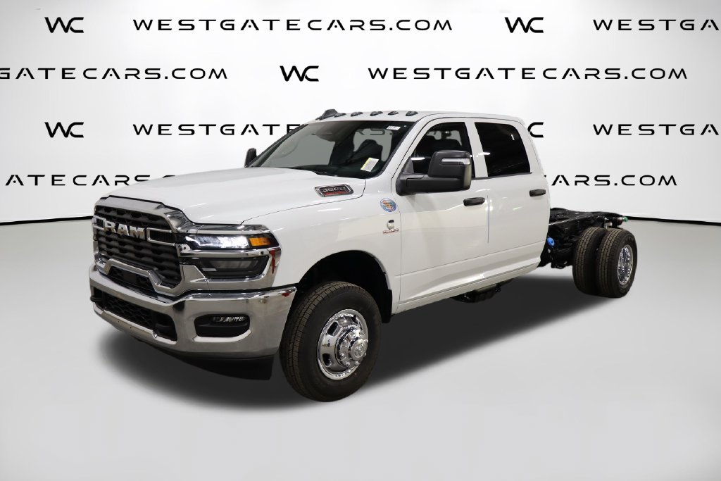 2026 Ram 3500 CREW CAB CHASSIS 4X4 Pickup