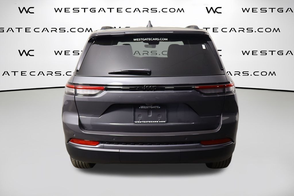 New 2026 Jeep Grand Cherokee LAREDO ALTITUDE 4X2 Sport Utility