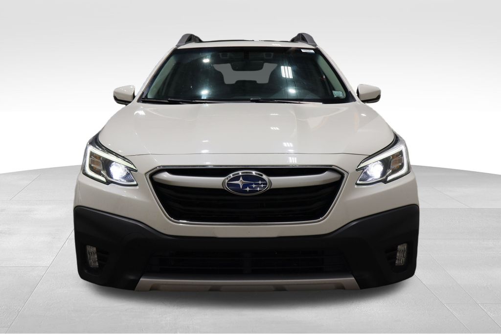 2022 Subaru Outback Limited XT photo 2