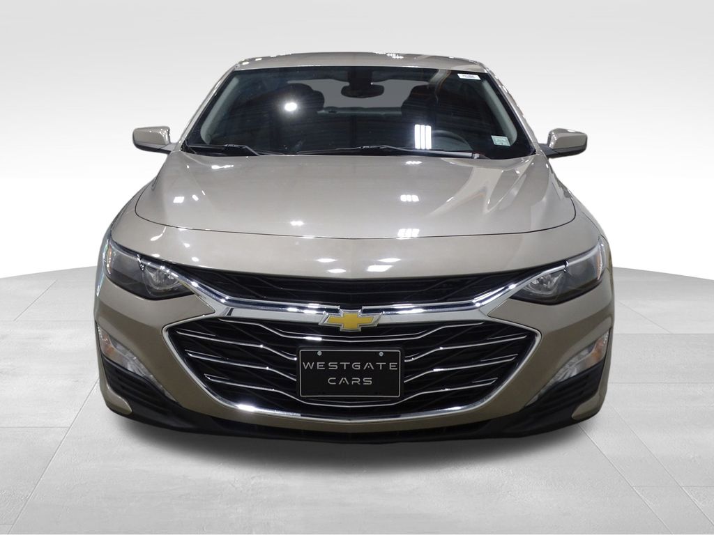 2022 Chevrolet Malibu 1LT photo 2