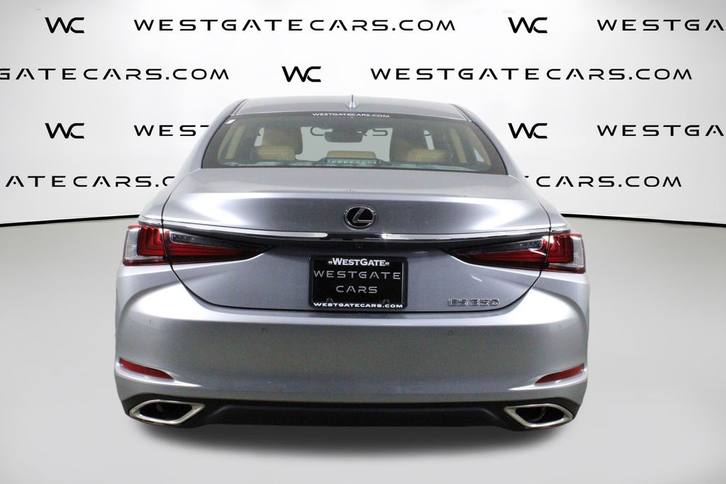 2022 Lexus ES 350 photo 4