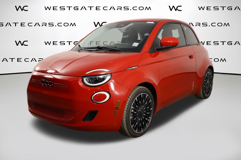 2024 FIAT 500e Base's photo