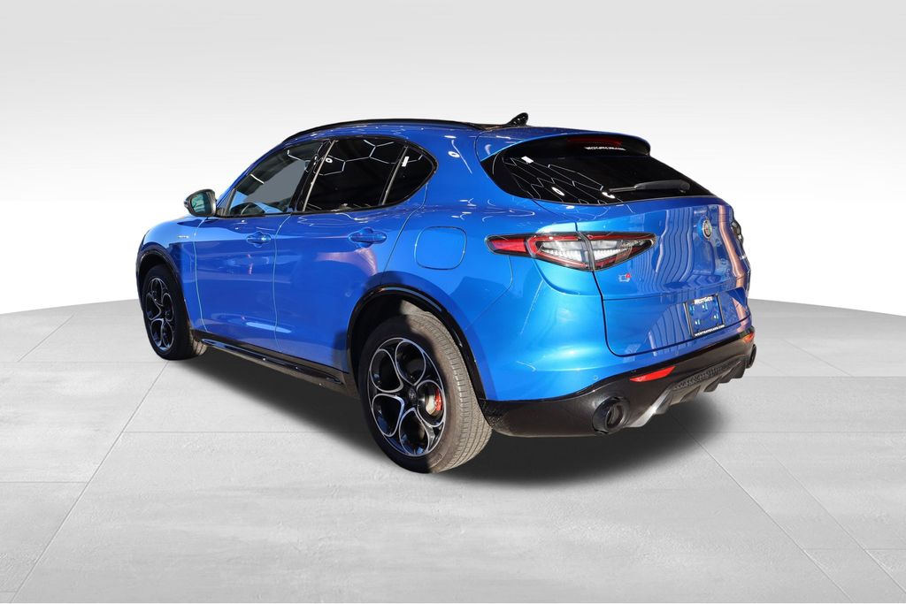 2024 Alfa Romeo Stelvio Tributo Italiano photo 3