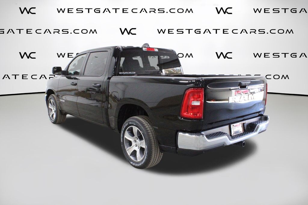 New 2025 Ram 1500 TRADESMAN CREW CAB 4X2 5'7 BOX Pickup