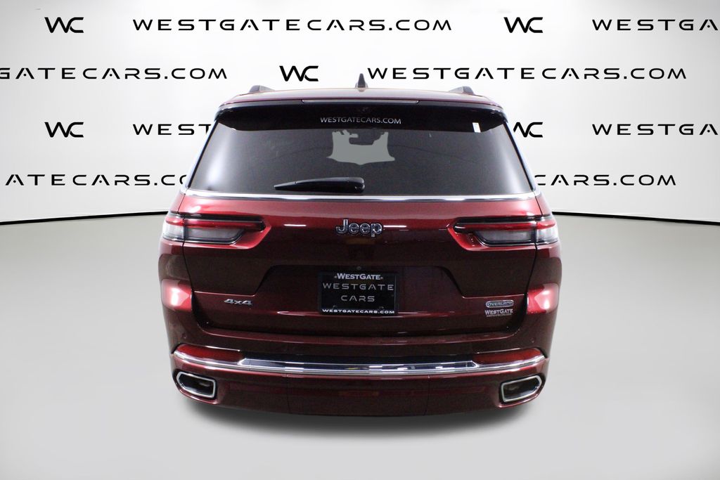 2023 Jeep Grand Cherokee Overland photo 2