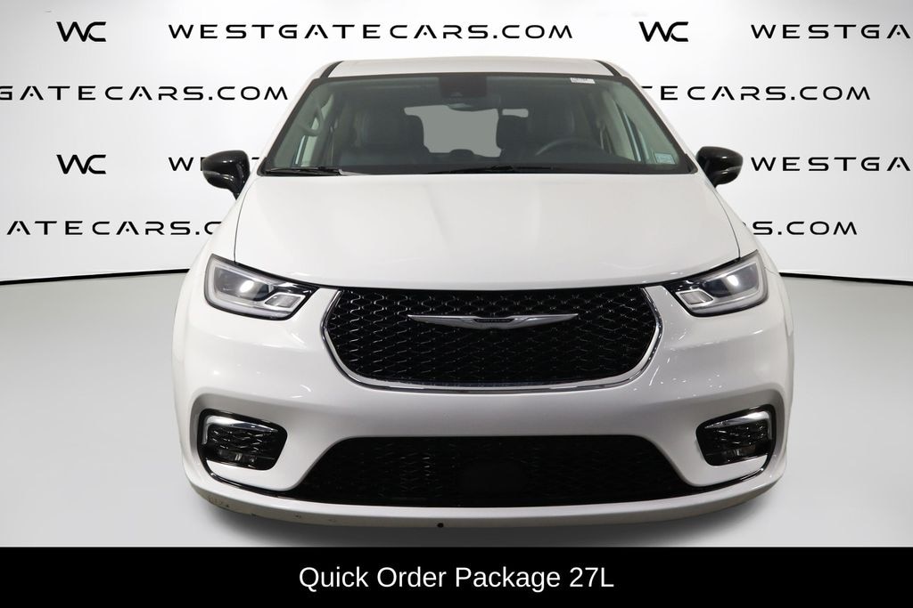 Used 2024 Chrysler Pacifica Touring L Van Passenger Van