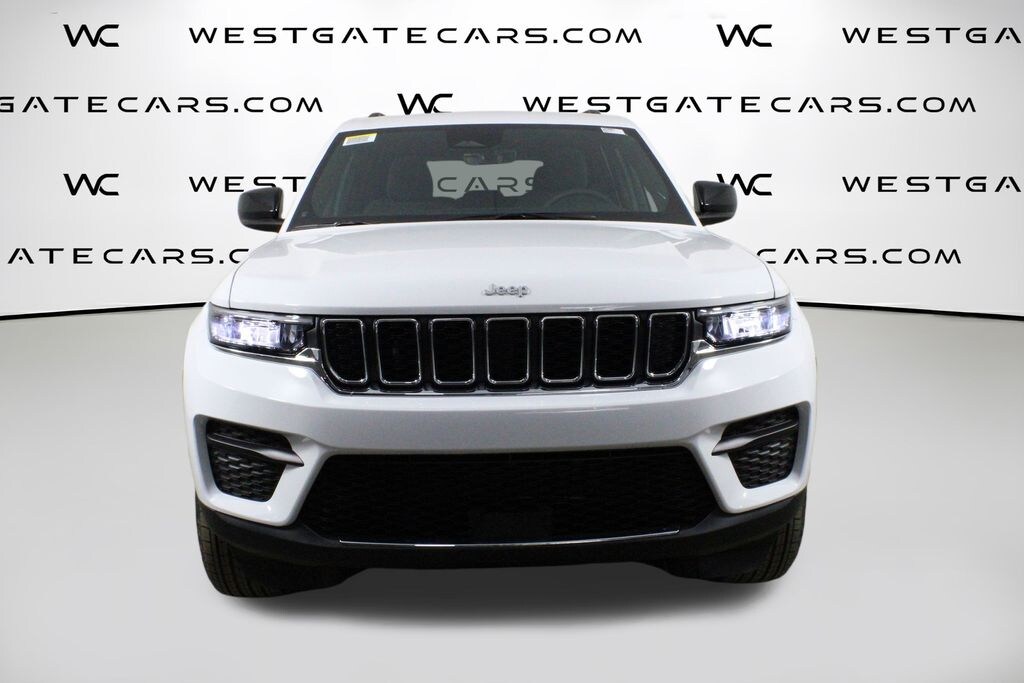 New 2025 Jeep Grand Cherokee LAREDO X 4X2 Sport Utility