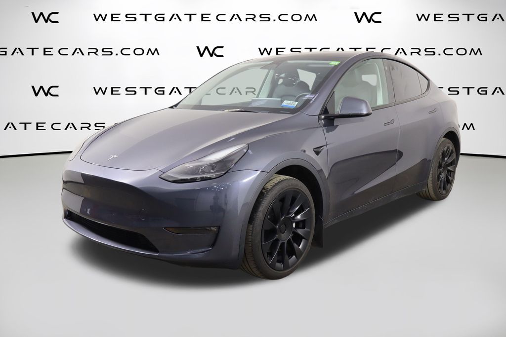 2023 Tesla Model Y Long Range Dual Motor All-Wheel Drive's photo