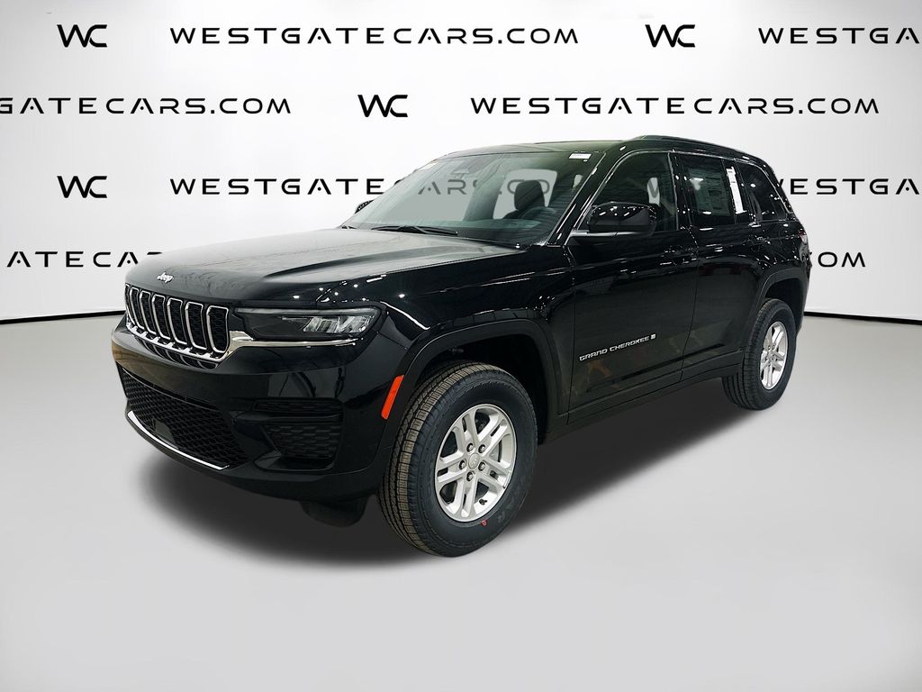 2025 Jeep Grand Cherokee Laredo 4x4's photo