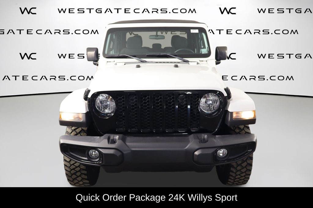 Used 2022 Jeep Gladiator Willys Truck Crew Cab