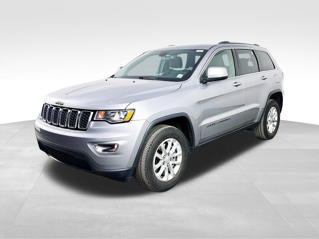 2021 Jeep Grand Cherokee Laredo E photo 2