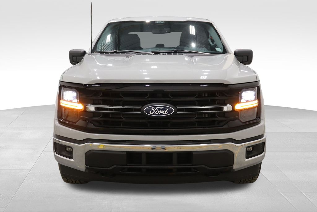 2024 Ford F-150 XLT photo 2