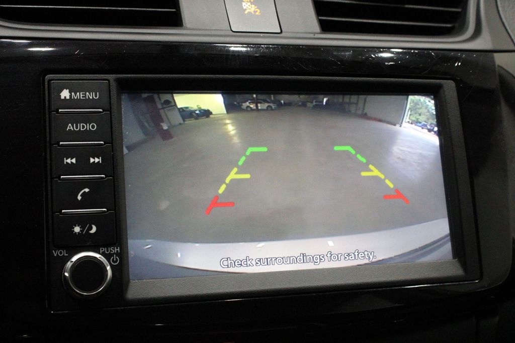 2019 Nissan Sentra S photo 4