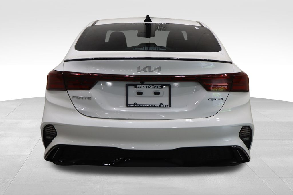 2023 Kia Forte GT-Line photo 4