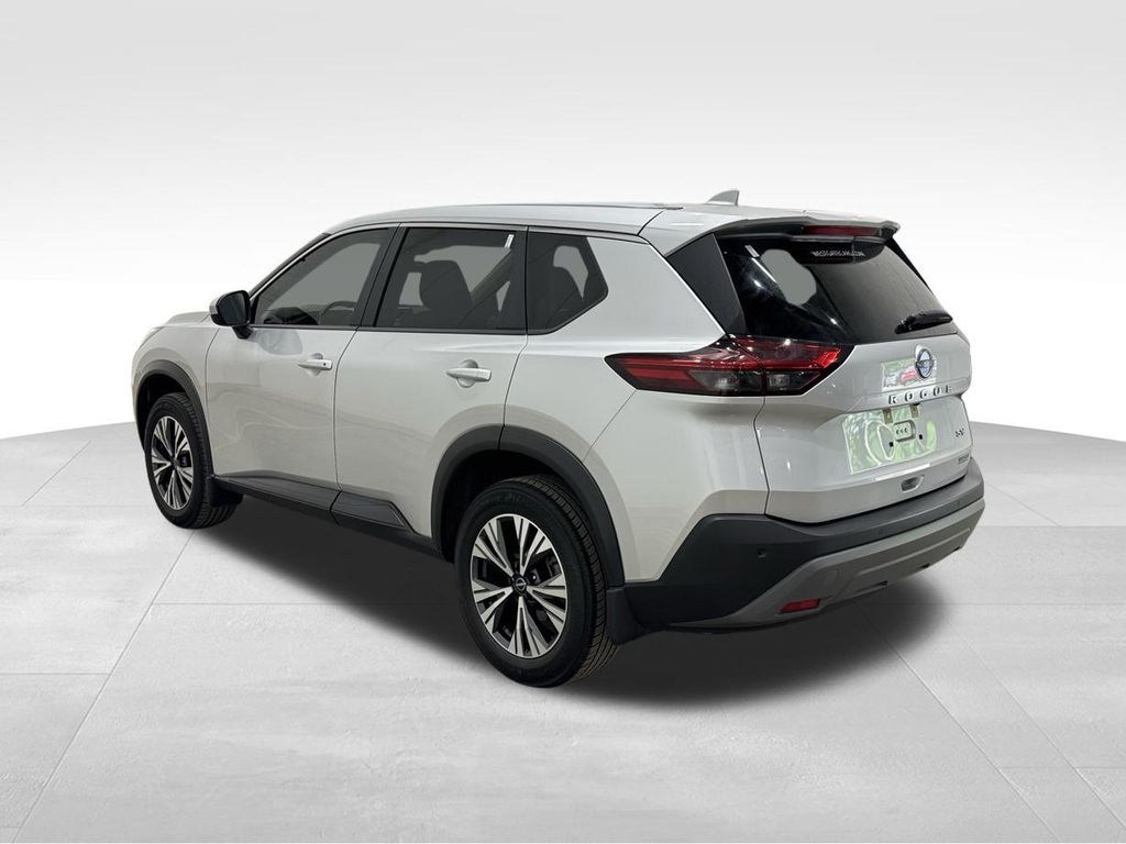 2023 Nissan Rogue SV photo 4
