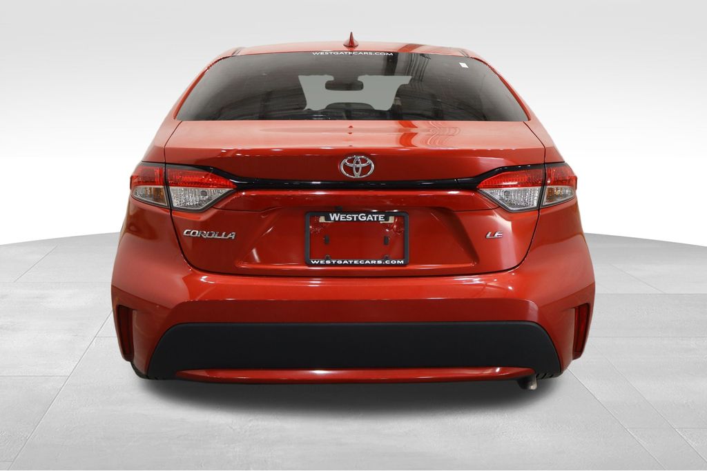 2020 Toyota Corolla LE photo 4