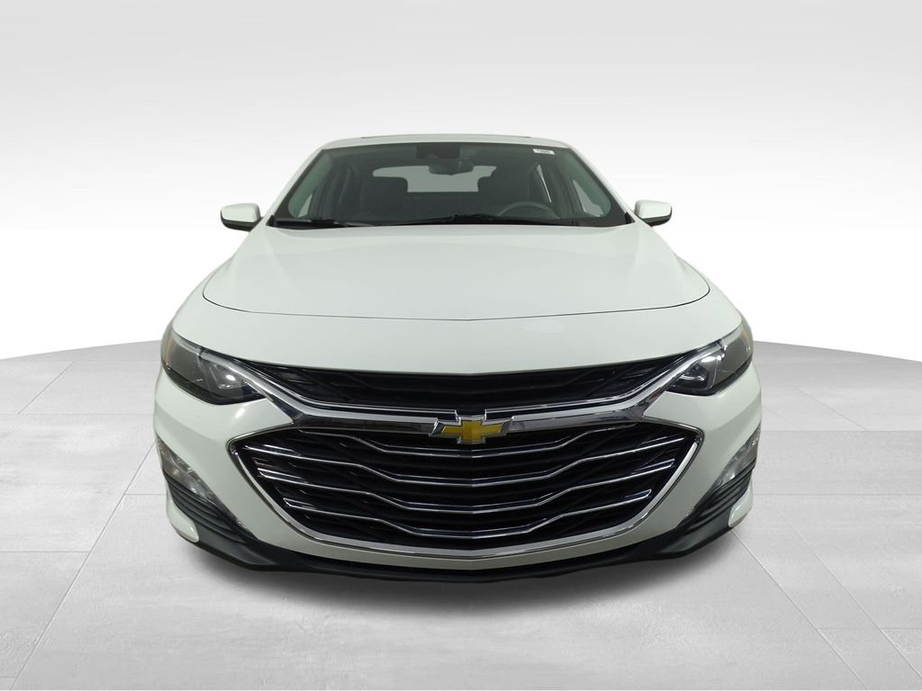 2023 Chevrolet Malibu 1LT photo 2