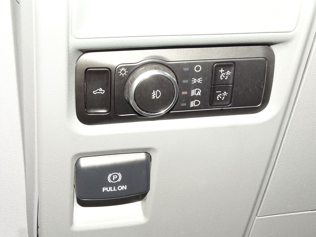 2023 Ford F-150 XLT - Photo 18
