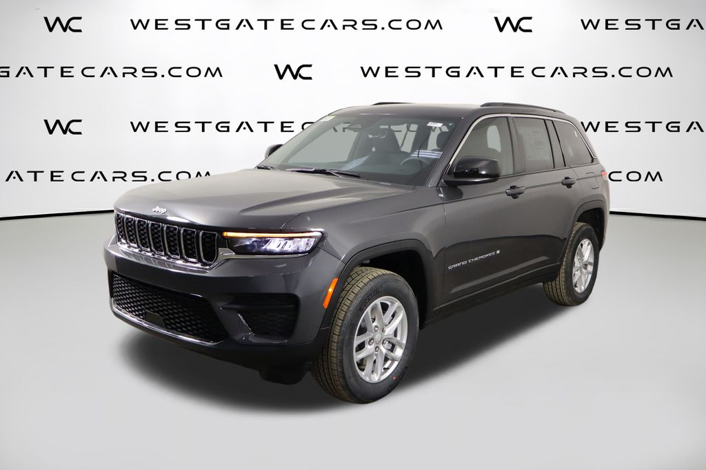 2026 Jeep Grand Cherokee Laredo X's photo