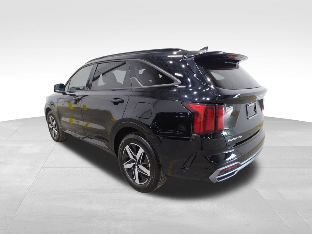 2023 Kia Sorento S photo 2