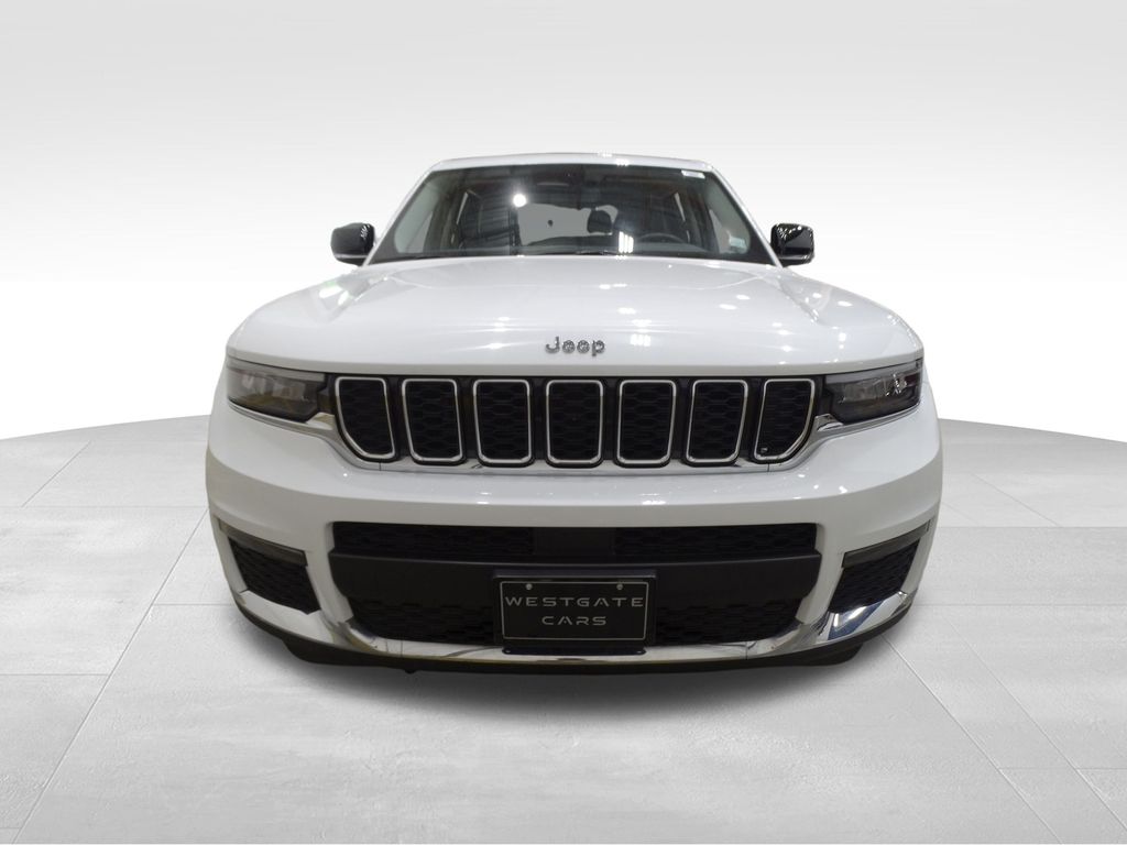 2023 Jeep Grand Cherokee Limited photo 2