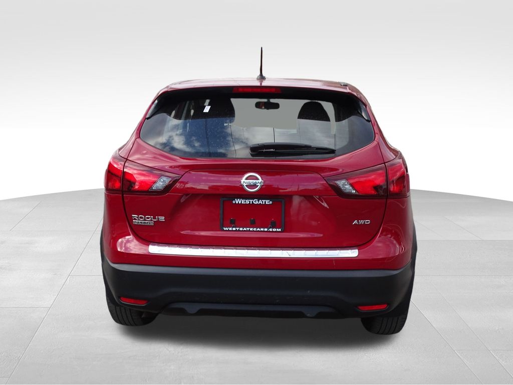 2017 Nissan Rogue Sport S photo 3