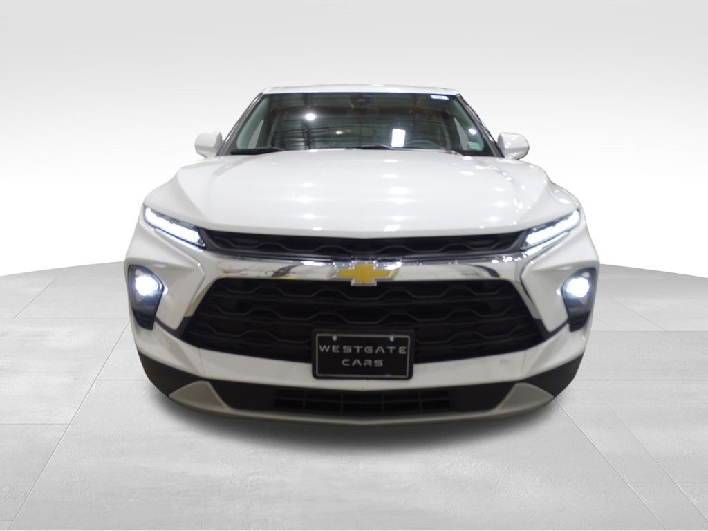 2023 Chevrolet Blazer 2LT photo 2