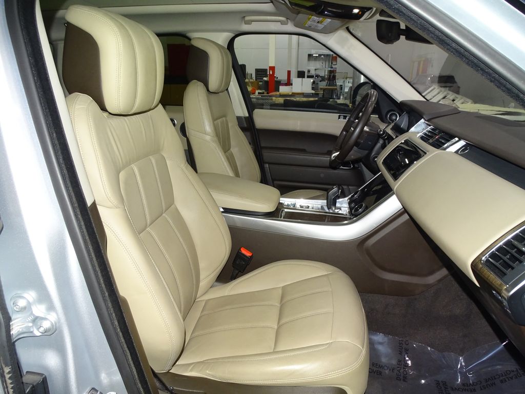 2018 Land Rover Range Rover Sport SE - Photo 16
