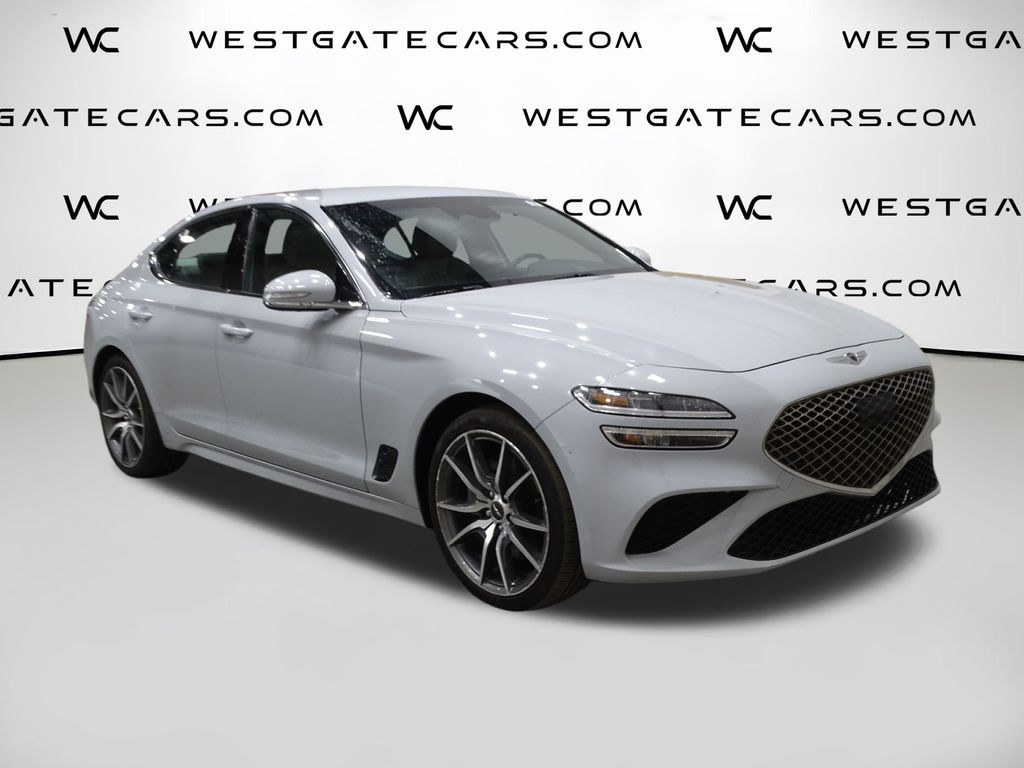 2022 GENESIS G70 Standard's photo