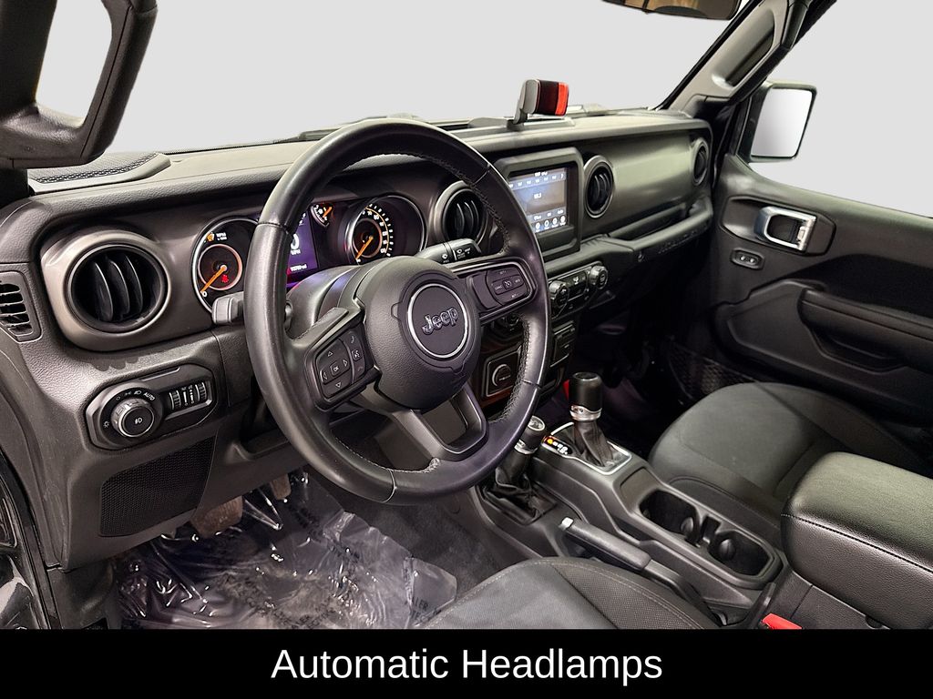 2022 Jeep Wrangler Willys - Photo 20