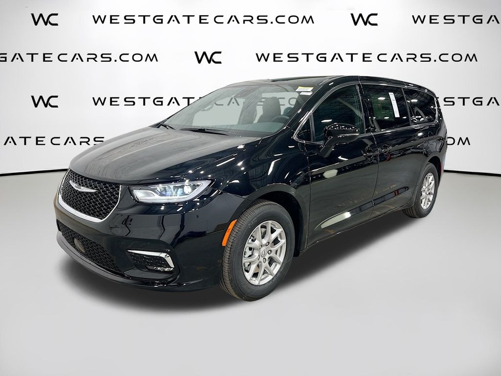 New 2026 Chrysler Pacifica SELECT Passenger Van