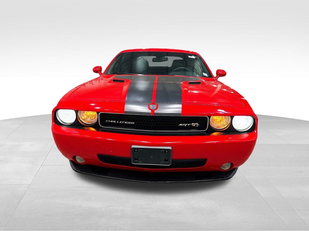 2009 Dodge Challenger SRT8 photo 2
