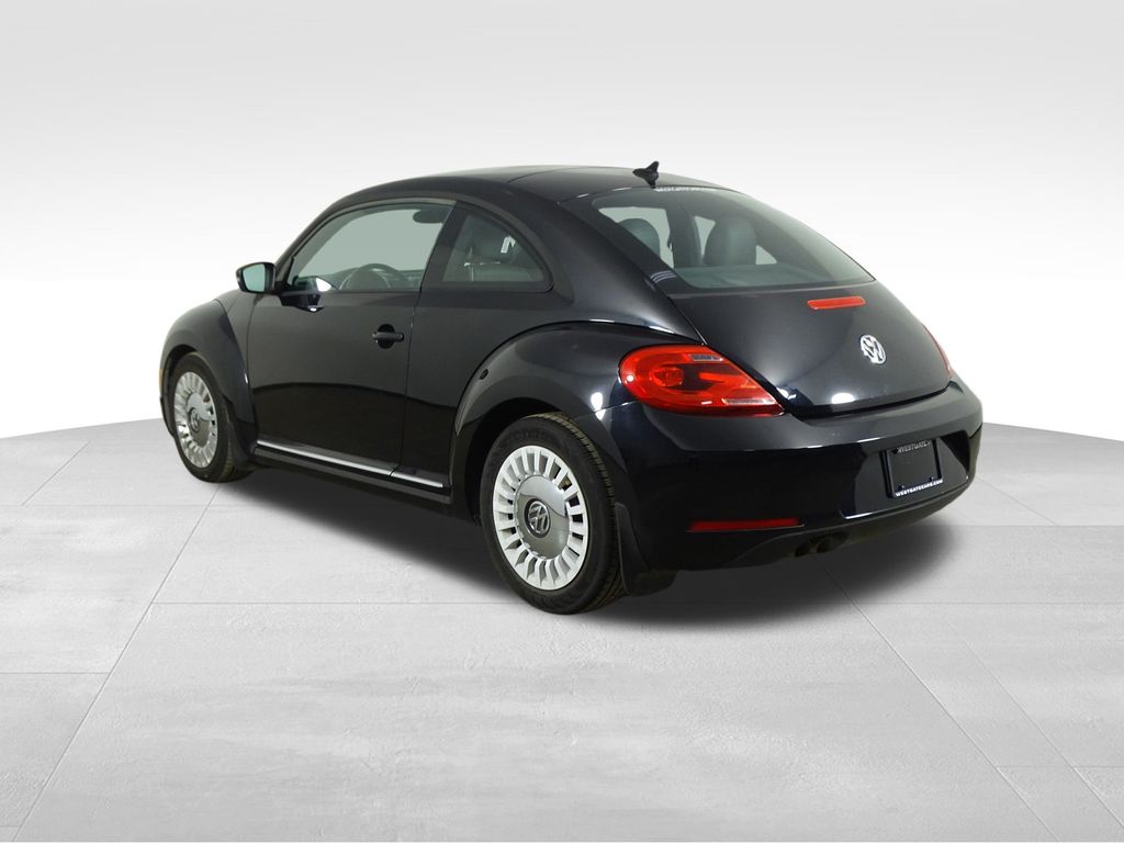 2014 Volkswagen Beetle 2.5L photo 3