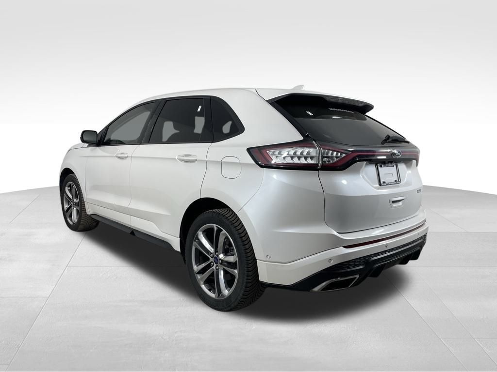 2015 Ford Edge Sport photo 4