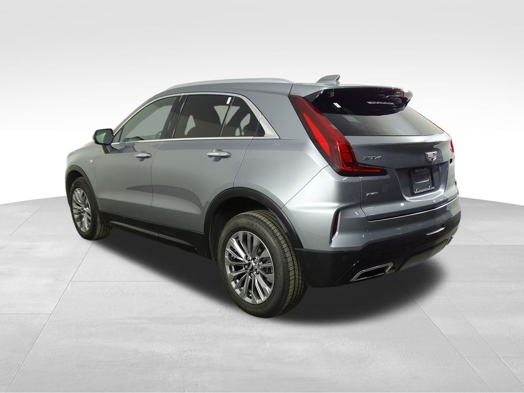 2024 Cadillac XT4 Premium Luxury photo 3