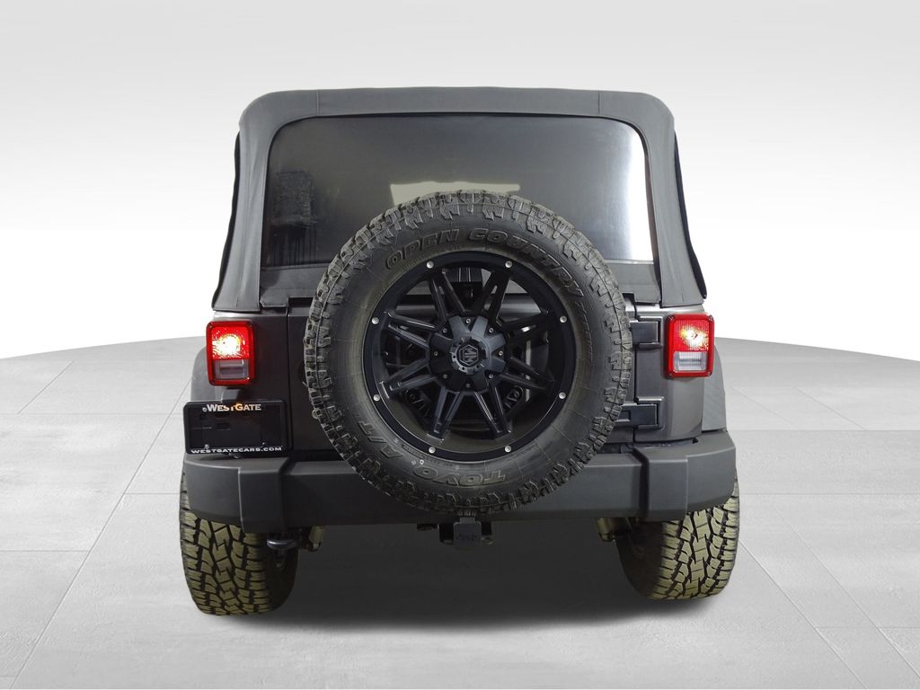 2017 Jeep Wrangler Unlimited Sport photo 4