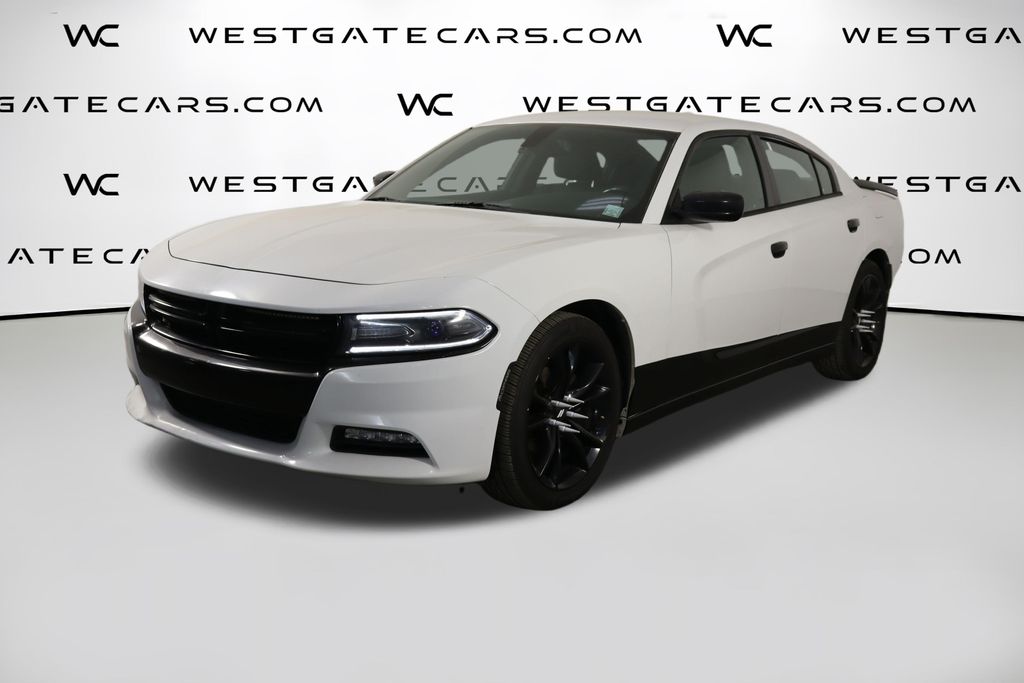 2016 Dodge Charger SXT's photo