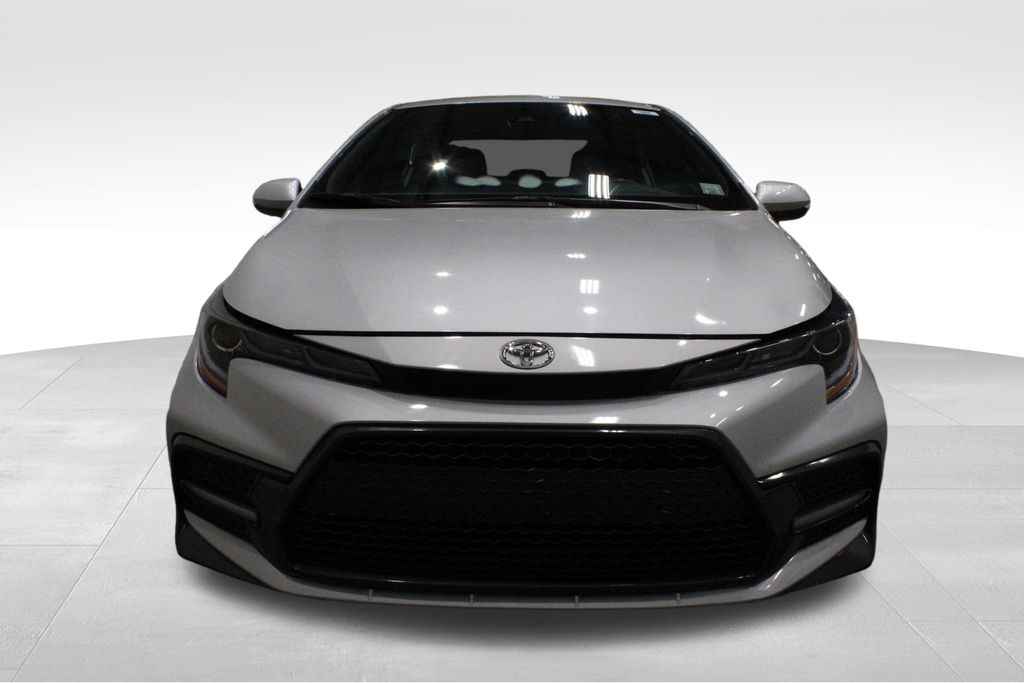 2021 Toyota Corolla SE photo 2