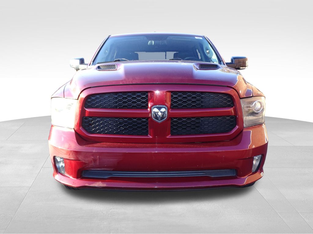 2015 Ram 1500 Sport photo 2