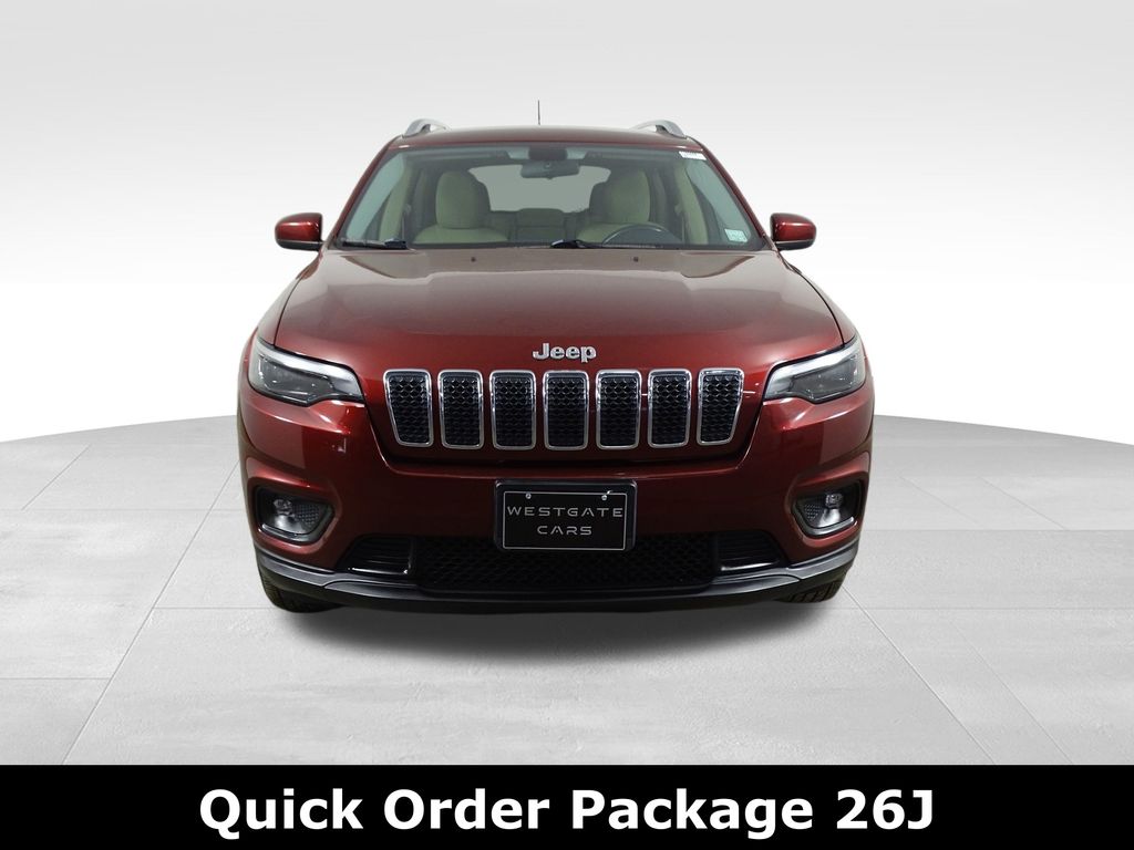 2019 Jeep Cherokee Latitude photo 2