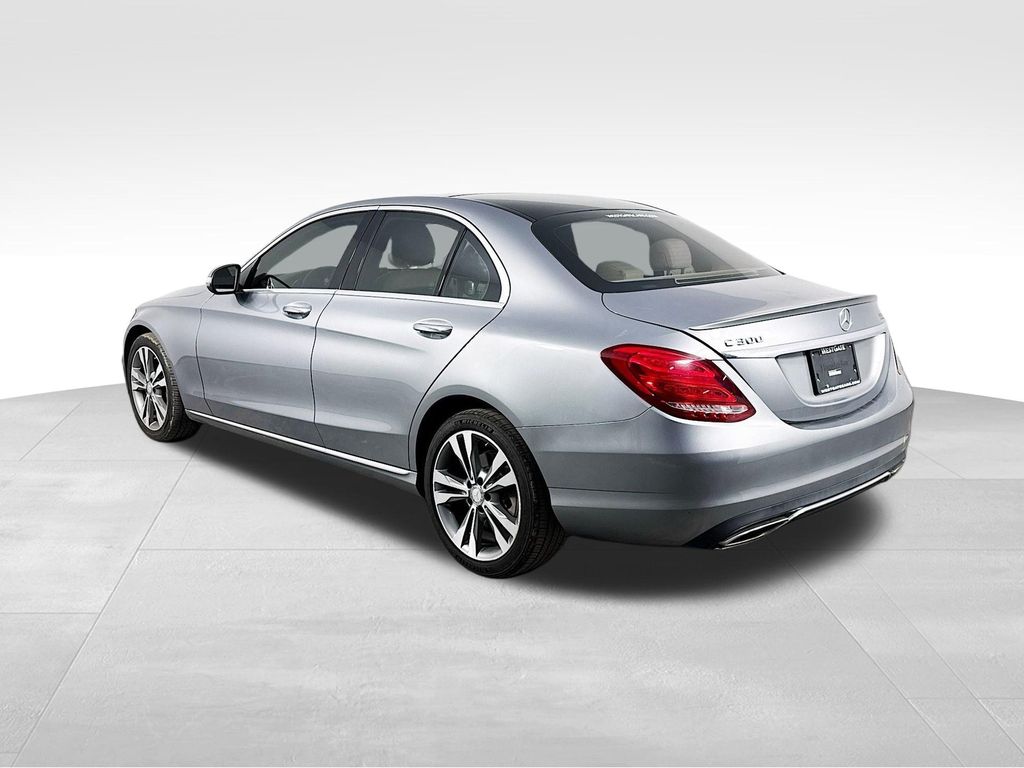 2015 Mercedes Benz C 300 Sedan photo 4