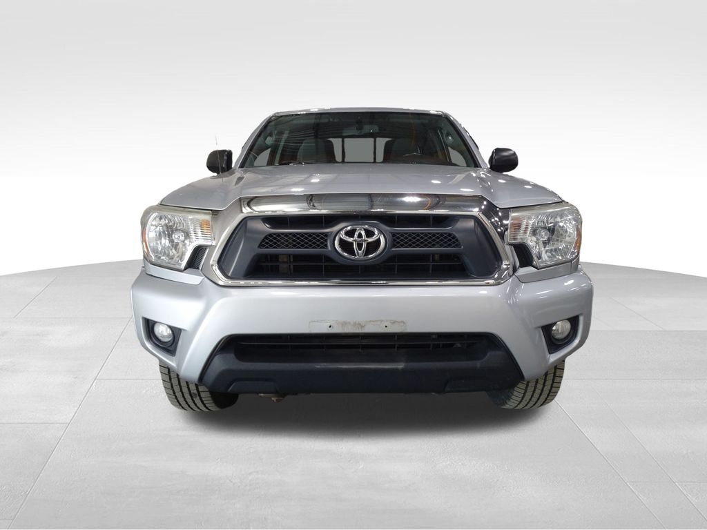 2013 Toyota Tacoma Base V6 photo 2