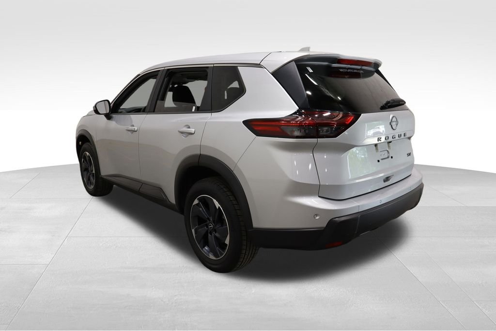 2024 Nissan Rogue SV photo 3