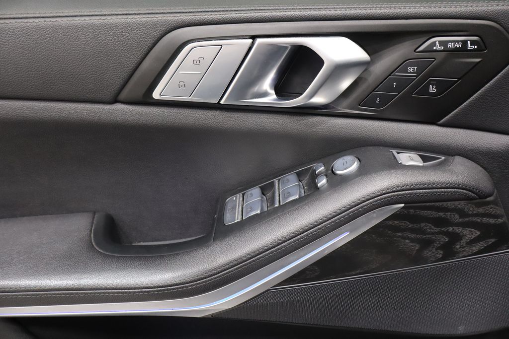 2022 BMW X7 40i - Photo 22