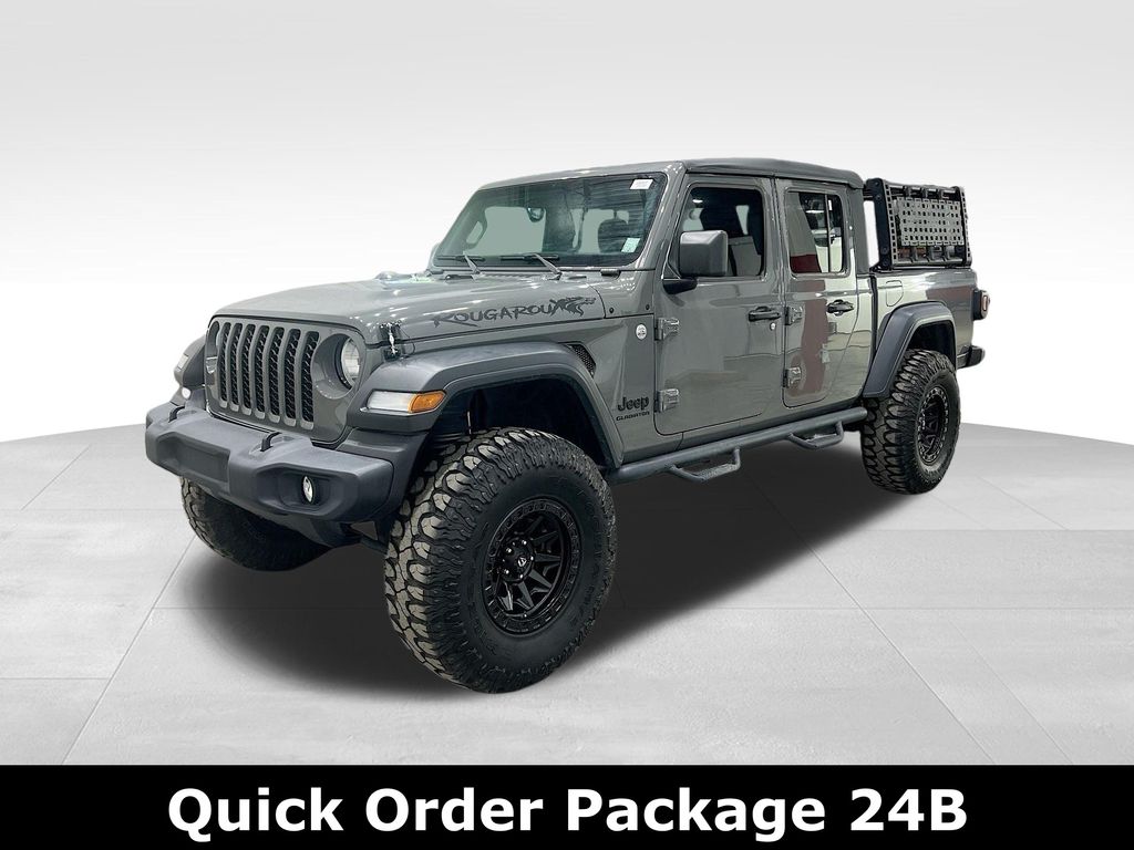 2021 Jeep Gladiator Sport photo 3